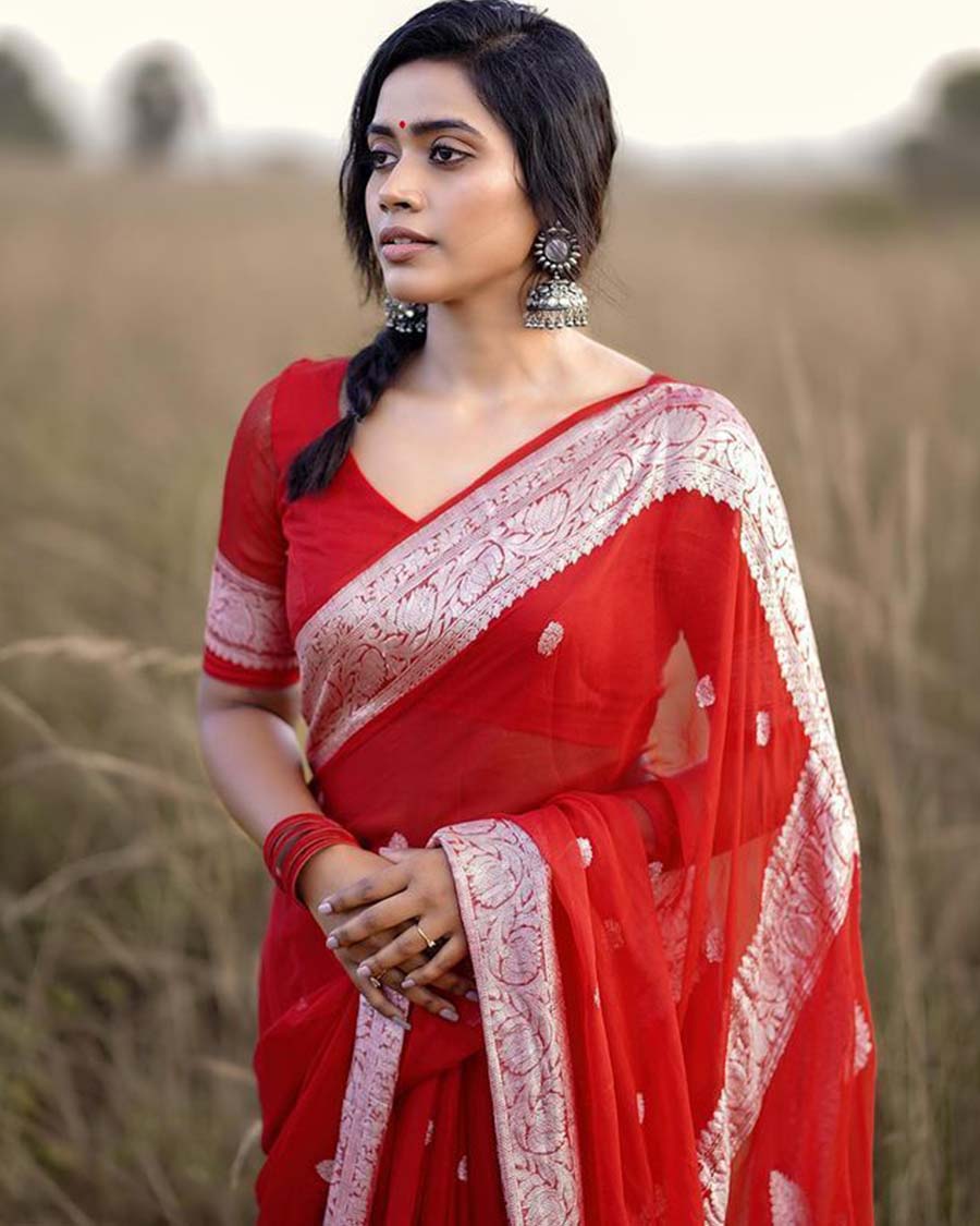 Tomato Red Pure Semi Silk Saree Weaved With Silver Zari, प्योर सिल्क साड़ी  - Aakar, Surat | ID: 2851297530473