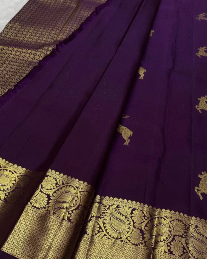Purple Color Most Wanted Soft Banarasi Silk Saree with Classy Bloue Piece - Image 2
