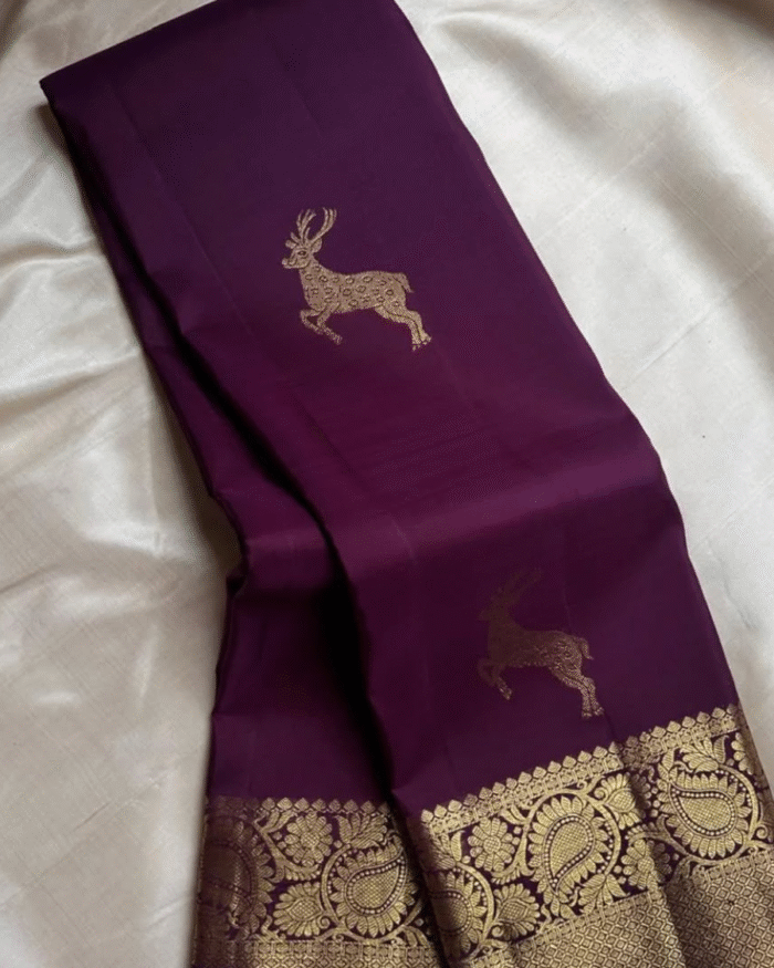 Purple Color Most Wanted Soft Banarasi Silk Saree with Classy Bloue Piece - Image 4