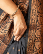 Black Color Just In Soft Banarasi Silk Saree with Classy Bloue Piece - Image 6