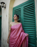 Light Pink Color Hot Right Now Soft Banarasi Silk Saree with Classy Bloue Piece - Image 7