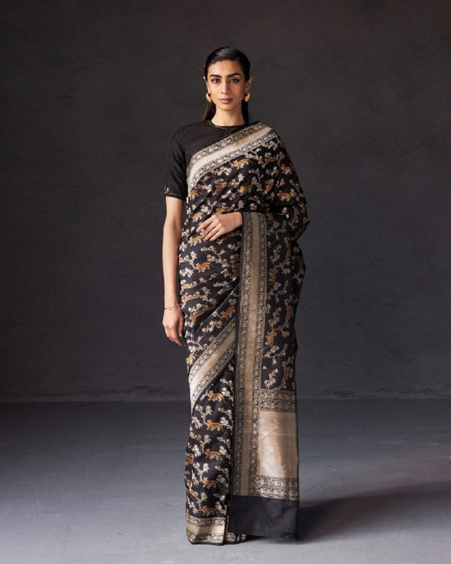 CMR-00996 Black Color Most Wanted Soft Banarasi Silk Saree with Classy Bloue Piece - Image 1
