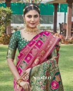 Pink Color In Demand Soft Banarasi Silk Saree with Classy Blouse Piece - Image 4
