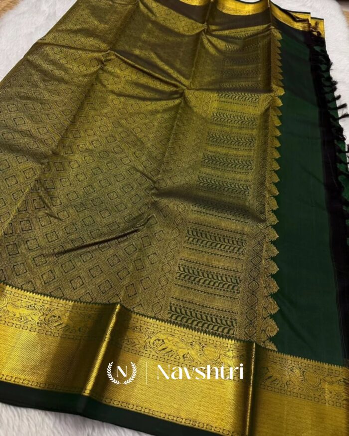 Green Color Latest Arrival Pure Golden Zari Work Soft Banarasi Silk Saree with Classy Blouse Piece - Image 4