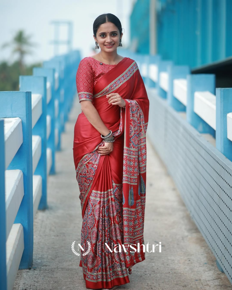 Image00002 Red Color 1 Minute Ready to Wear Digitial Printed Crape Silk Saree - Image 1