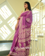 Purple Color 1 Minute Ready To Wear Mulmul Cotton Digital Printed Saree With Pocket - Image 4